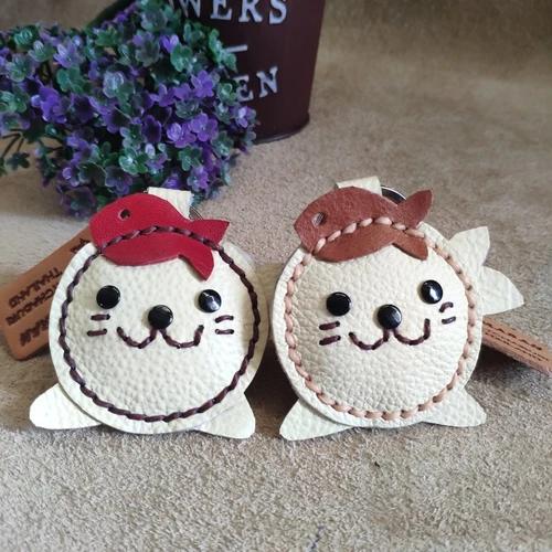 พวงกุญแจแมวน้ำ หนังแท้แฮนด์เมด ดีไซน์น่ารัก สำหรับห้อยกระเป๋าและกุญแจ