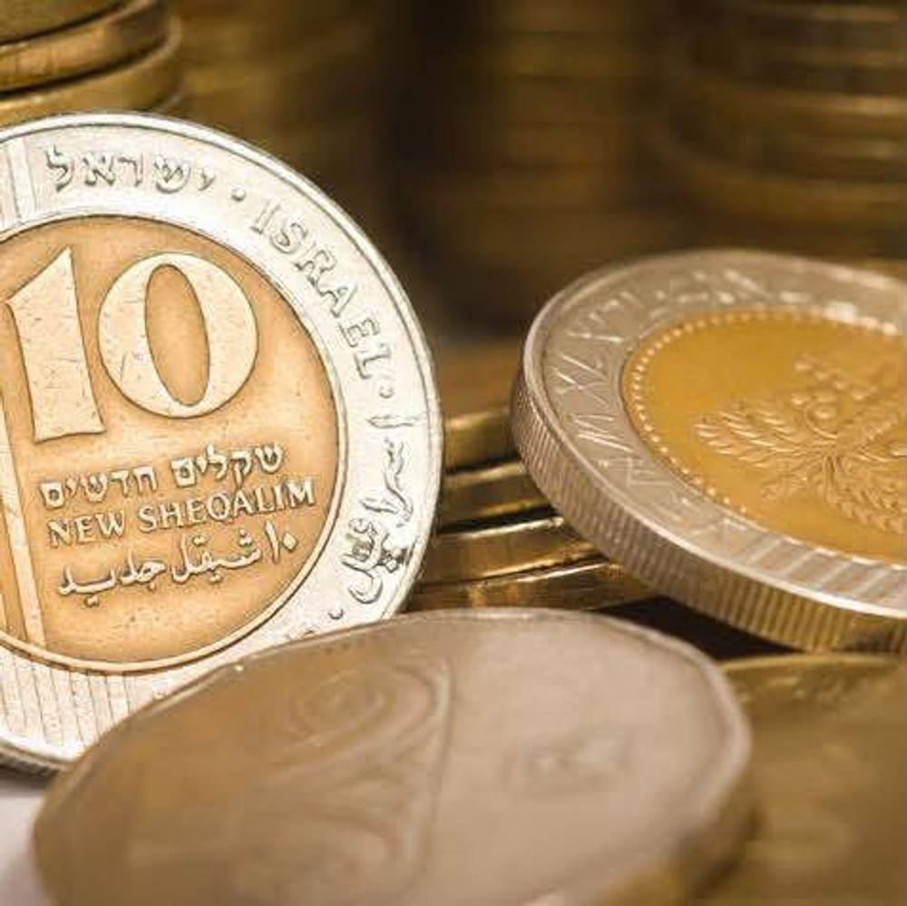 שני שותפים, לא חשוב שמות, באו להתייעץ איתי הבוקר, וחפרו לי חפירות

בהתחלה הצעיר 