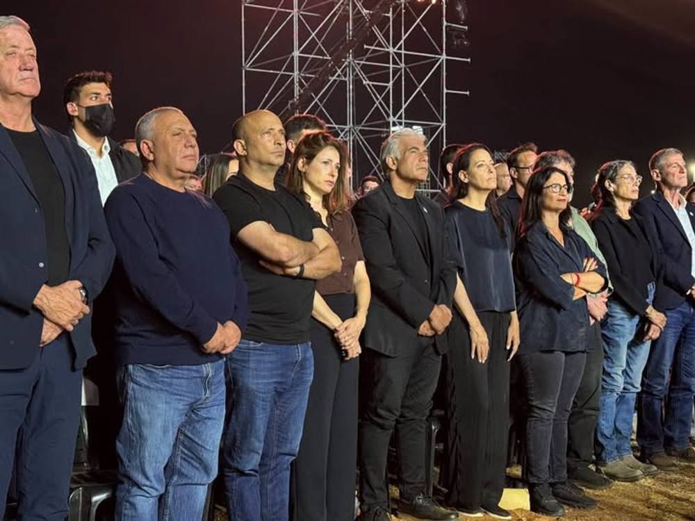 בחירות גורליות בפתח, ועדיין רוב הציבור מפחד לומר בקול, למי הוא הולך להצביע או לש