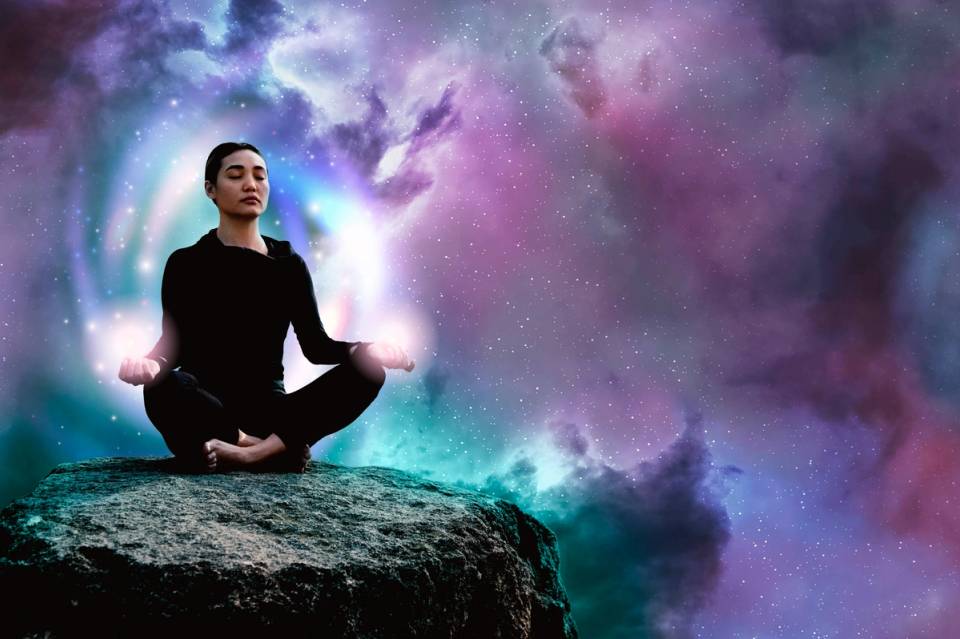 Western Astrology and Vedic Astrology: Their Differences and Which Is Right for You?