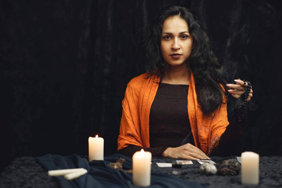 Ascendants in Vedic Astrology: The Key to Understanding Your Spiritual Journey
