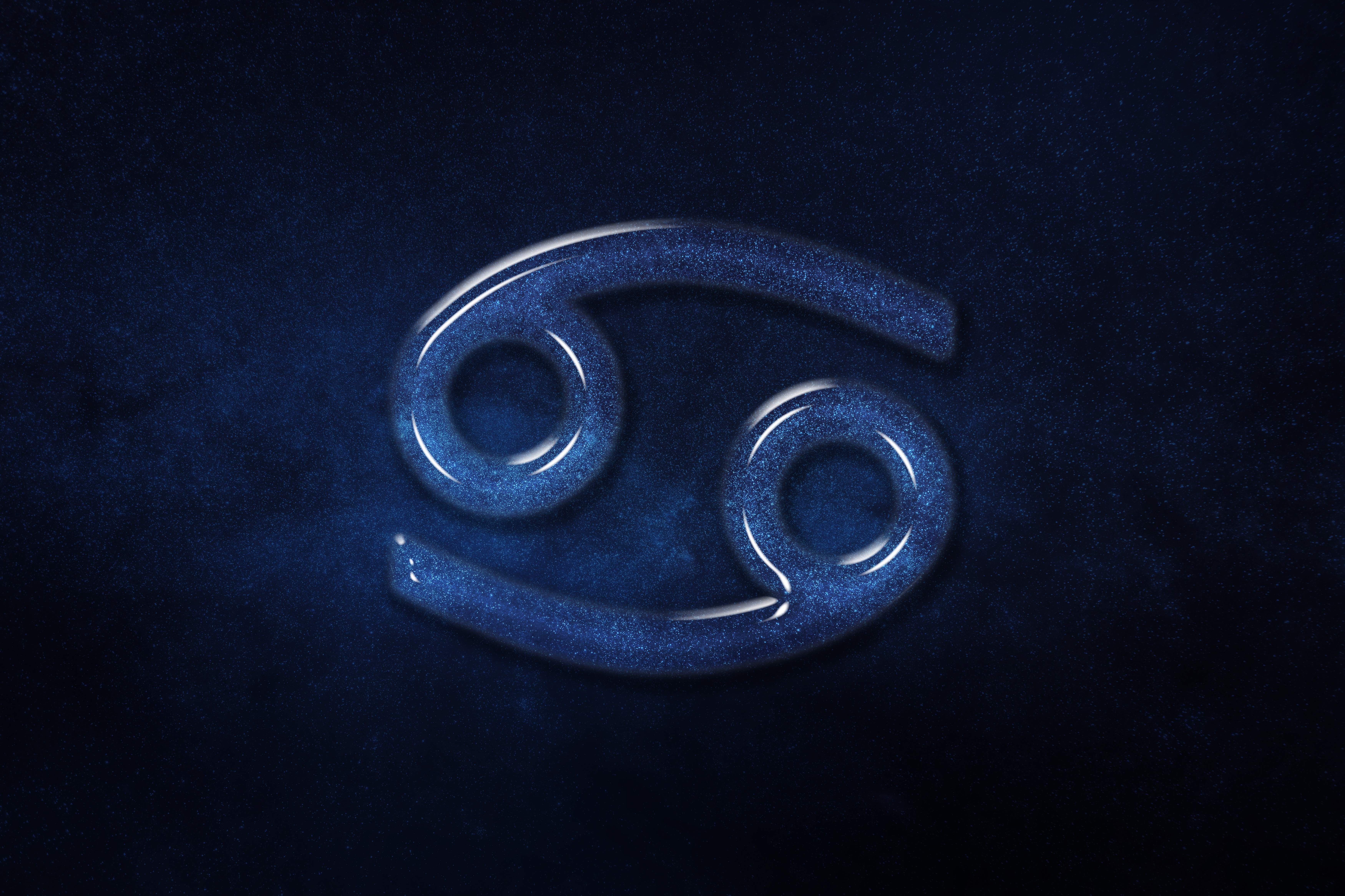 Gemini Rising Sign: A Mirror of the Intellectual and Curious Personality