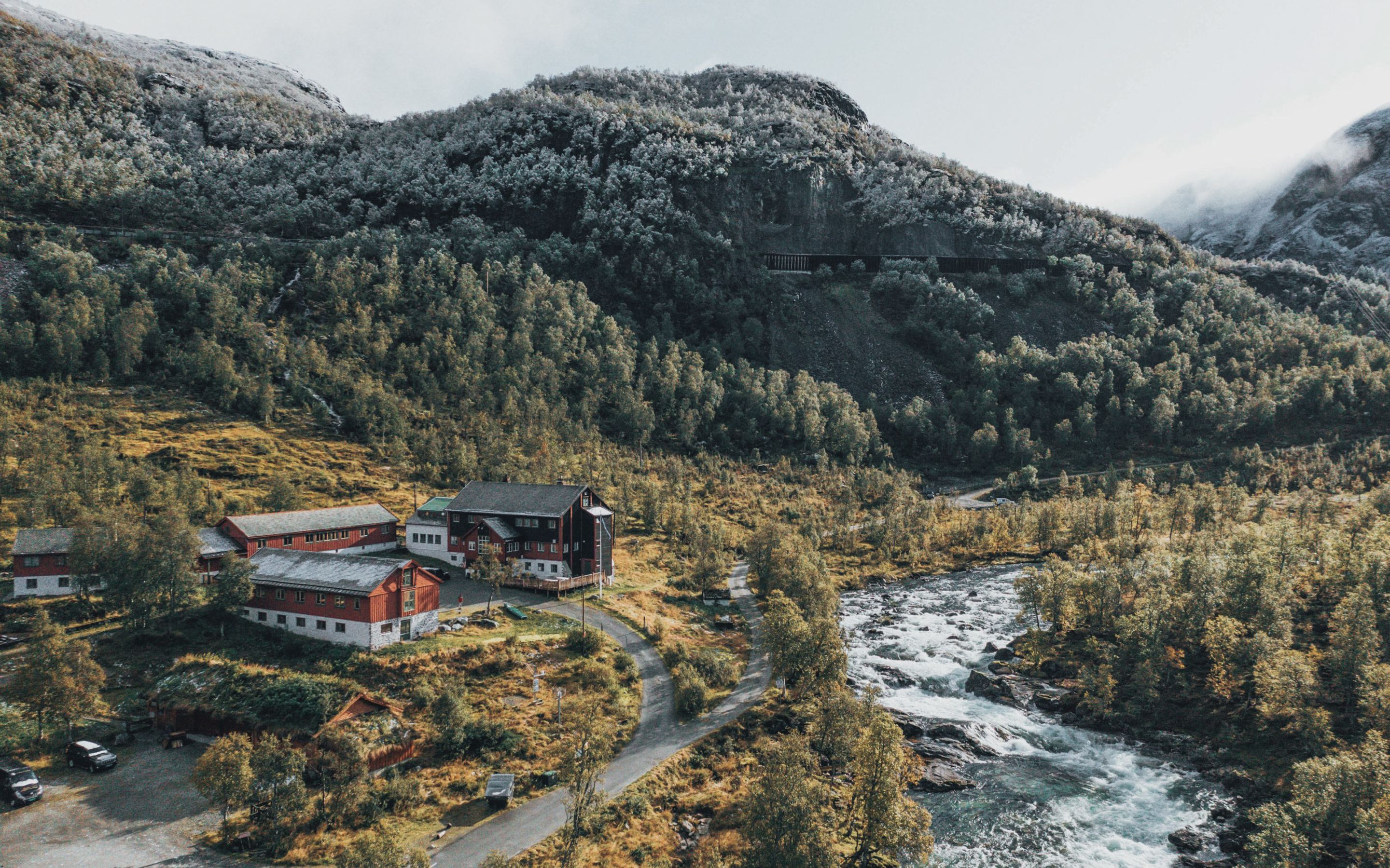 Arctic Coliving - a mountain lodge in the mountains of Voss, Norway with mountains in the background