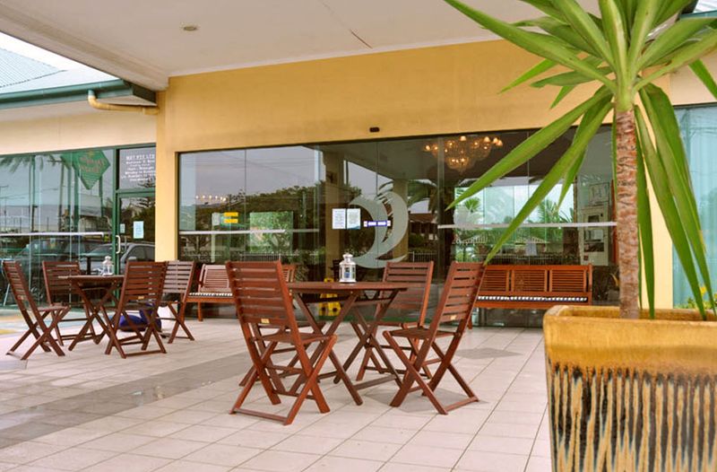 Main lobby outdoor terrace