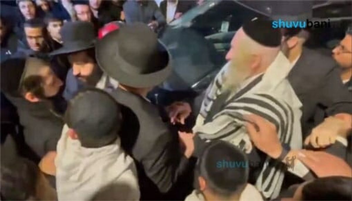 מרגש: עליה לכותל המערבי לאחר שנתיים - הגה"צ הרב אליעזר ברלנד שליט"א