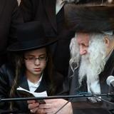 ומשפע מצות תפילין - שמחת הבר מצוה לנין הגה"צ רבי אליעזר ברלנד שליט"א