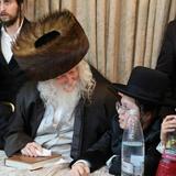 תִפְאֶרֶת בָּנִים אֲבוֹתָם • שמחת הבר מצוה לנין הגה"צ רבי אליעזר ברלנד שליט"א