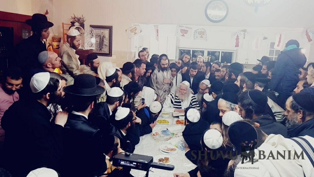 הרב ברלנד בבית בתל אביב נר חמישי חנוכה תשע”ח