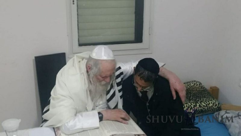 הרב יאיר מור בחוג בית עם הגה