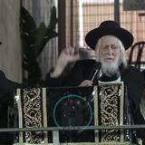 Regardez : Des milliers de personnes lors d'un rassemblement de prière et de supplication au Caveau des Patriarches à Hébron — Le Rav Berland chlita : "Ils ont assassiné ici soixante-sept Juifs, exactement ici — comme ils l'ont fait à Be'eri et à Kfar Aza"