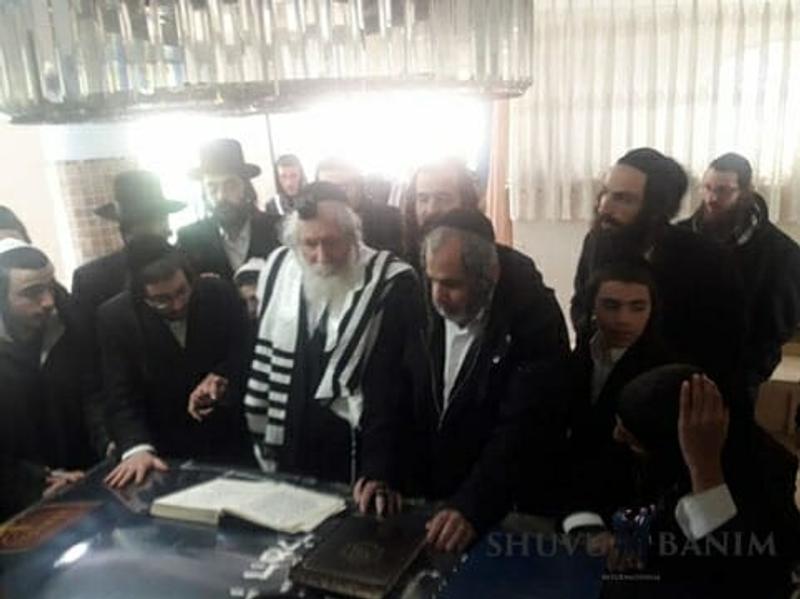 בציון בניהו בן יהוידע עם הגה"צ הרב אליעזר ברלנד שליט"א - ז' אדר תשע"ט