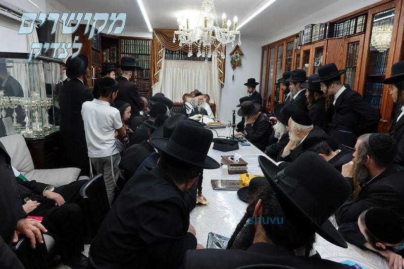 שיעור לאברכי מניין 'בקודש פנימה' במעונו של הגה"צ רבי אליעזר ברלנד שליט"א
