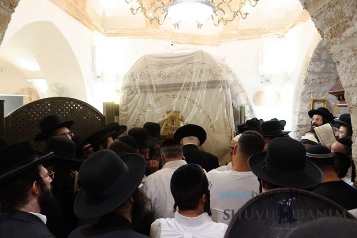 וְשָׁבוּ בָנִים לִגְבוּלָם • הגה"צ רבי אליעזר ברלנד שליט"א בתפילה בציון רחל אמנו בליל ההילולא התשפ"ד