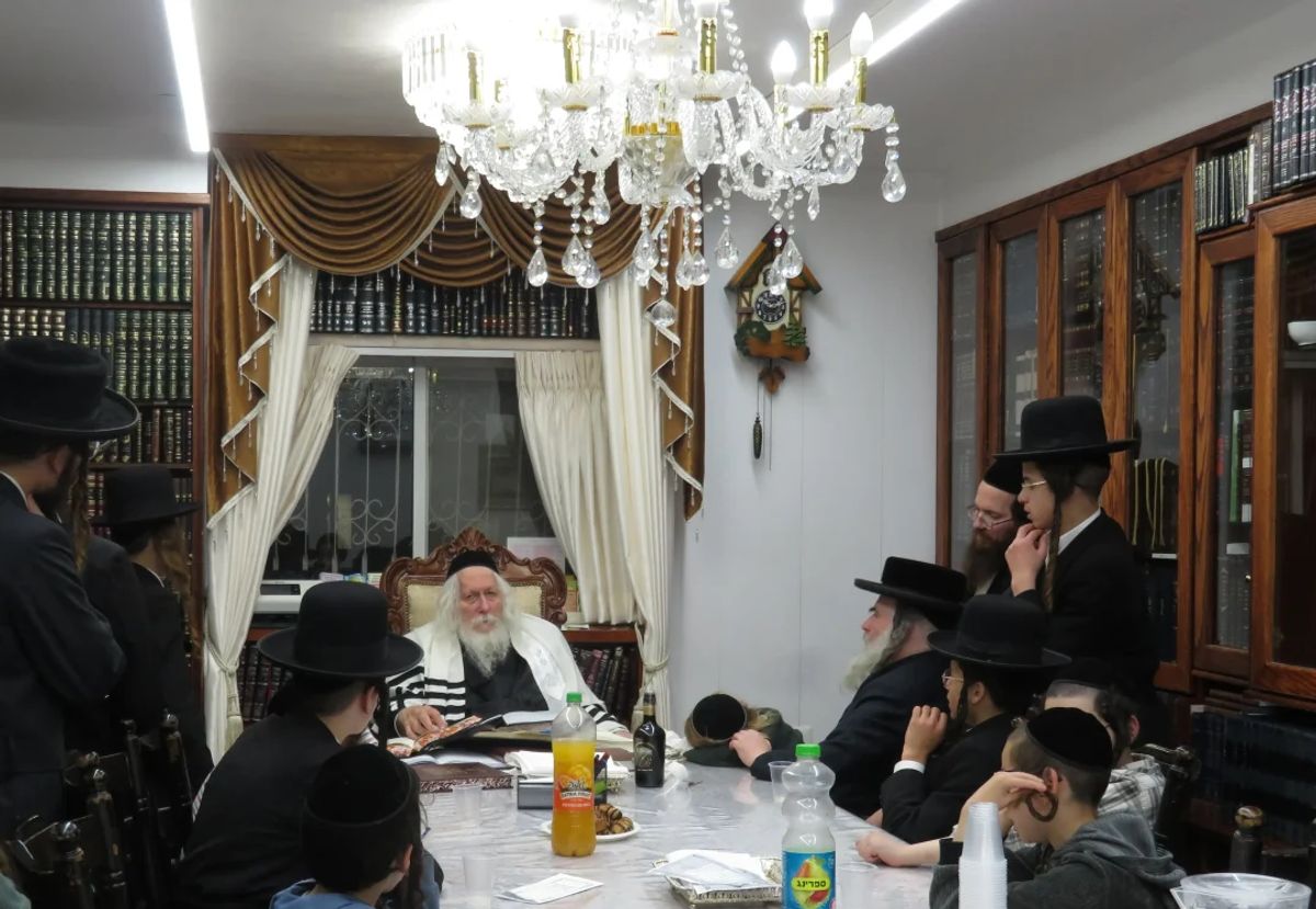 מַחְלְפוֹת רֹאשׁוֹ • שמחת החלאק'ה לנין מורינו הרב שליט"א