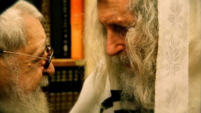 גדלנו אצל גדולי העולם, אבל עבודת השם כמו אצל הגה"צ הרב אליעזר ברלנד שליט"א לא ראינו