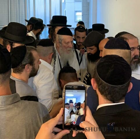 דברי הגה"צ הרב אליעזר ברלנד שליט"א בבני ברק - גלריית תמונות מחוג בית בת ים