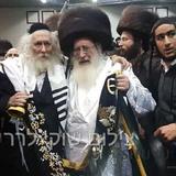 צפו: כ"ק הגה"צ הרב אליעזר ברלנד שליט"א בשמחת בית ספינקא דואראג בבני ברק - גלריית תמונות