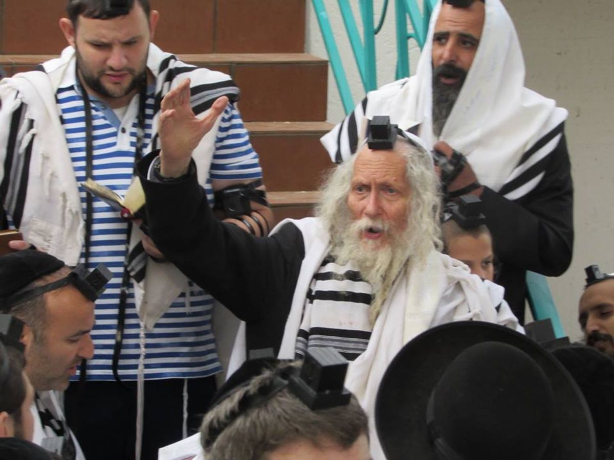 האזינו: בעז"ה אתם תרקדו עד אור הבוקר - ניסים של הגה"צ הרב אליעזר ברלנד שליט"א