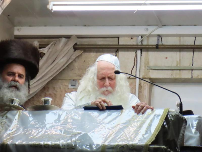 "כִּי-מֵרֹאשׁ צֻרִים אֶרְאֶנּוּ" • שבת בלק בצילו של הגה"צ רבי אליעזר ברלנד