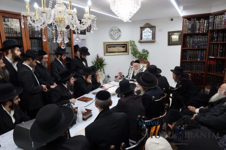 Shiur for Yeshivat Noam Hashem at Home of Rabbi Eliezer Berland Shlit”a