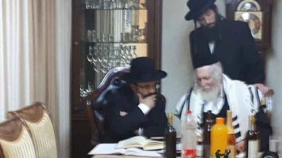 הגה"צ הרב אליעזר ברלנד שליט"א בביקור גומלין אצל המקובל רבי יעקב איפרגן הרנטגן בנתיבות