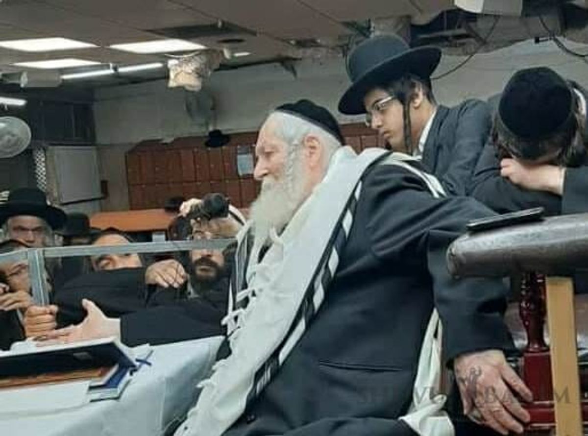 הבוקר לאחר התפילה עם הרב שליט"א: שתי בריתות מילה