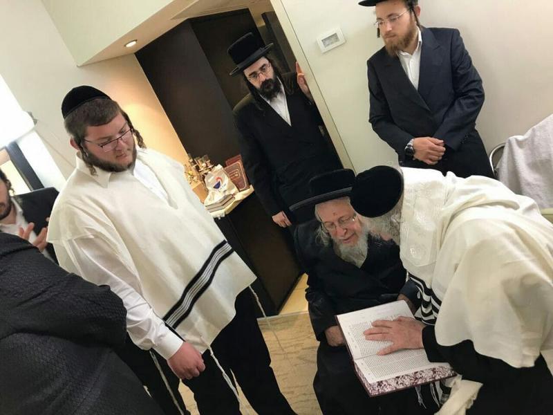 כ"ק האדמור מסטראפקוב שליטא בביקורו אצל הגה"צ הרב אליעזר ברלנד שליט"א