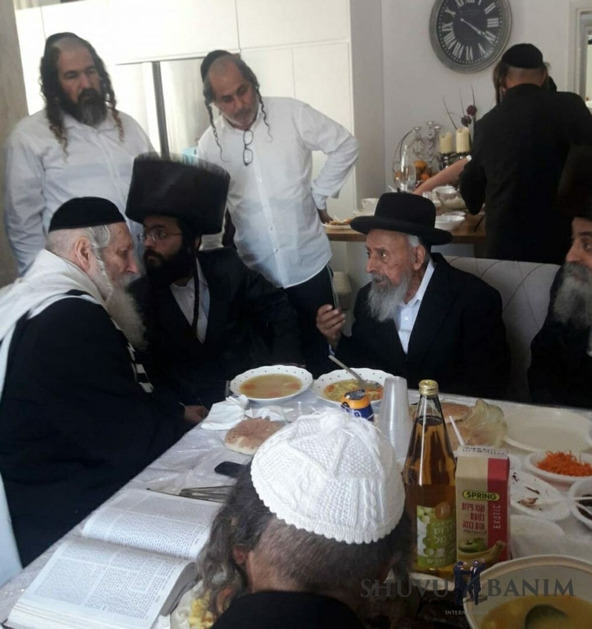 הרב בעדני והרב ברלנד שליט"א בשבע ברכות של אהרון רז