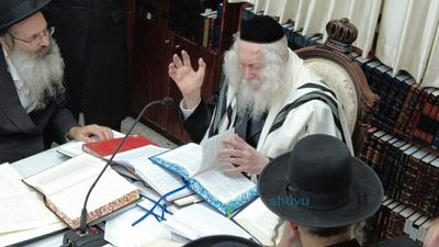 שיעור למתפללי מניין 'שובו בנים' בני ברק במעונו של מורינו הגה"צ רבי אליעזר ברלנד שליט"א