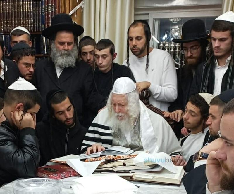 כנס חנוכה לישיבת מתחברים במעון קודשו של הגה"צ רבי אליעזר ברלנד שליט"א