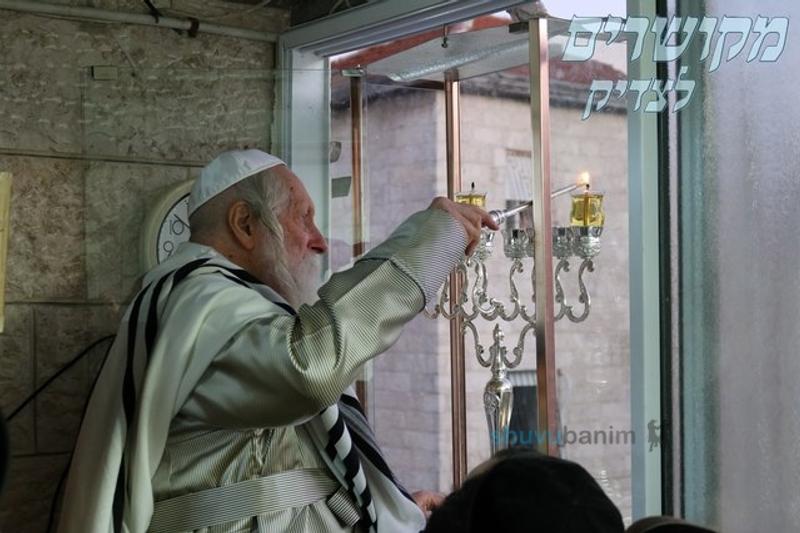 "קֹדֶשׁ הֵם" • קיבוץ שבת חנוכה בצילו של הגה"צ רבי אליעזר ברלנד שליט"א