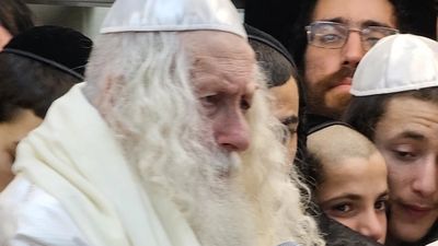 וַיַּאֲמִינוּ בַּה' וּבְמֹשֶׁה עַבְדּוֹ • סיקור שבת שירה - בשלח התשפ"ד בצילו של הגה"צ רבי אליעזר ברלנד שליט"א