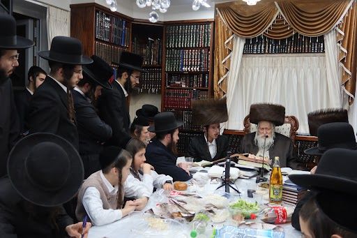 מִצְהֲלוֹת חֲתָנִים ◇ שמחת השבע ברכות האחרונה לנינת מורינו הרב אליעזר ברלנד שליט"א לבית צוקר