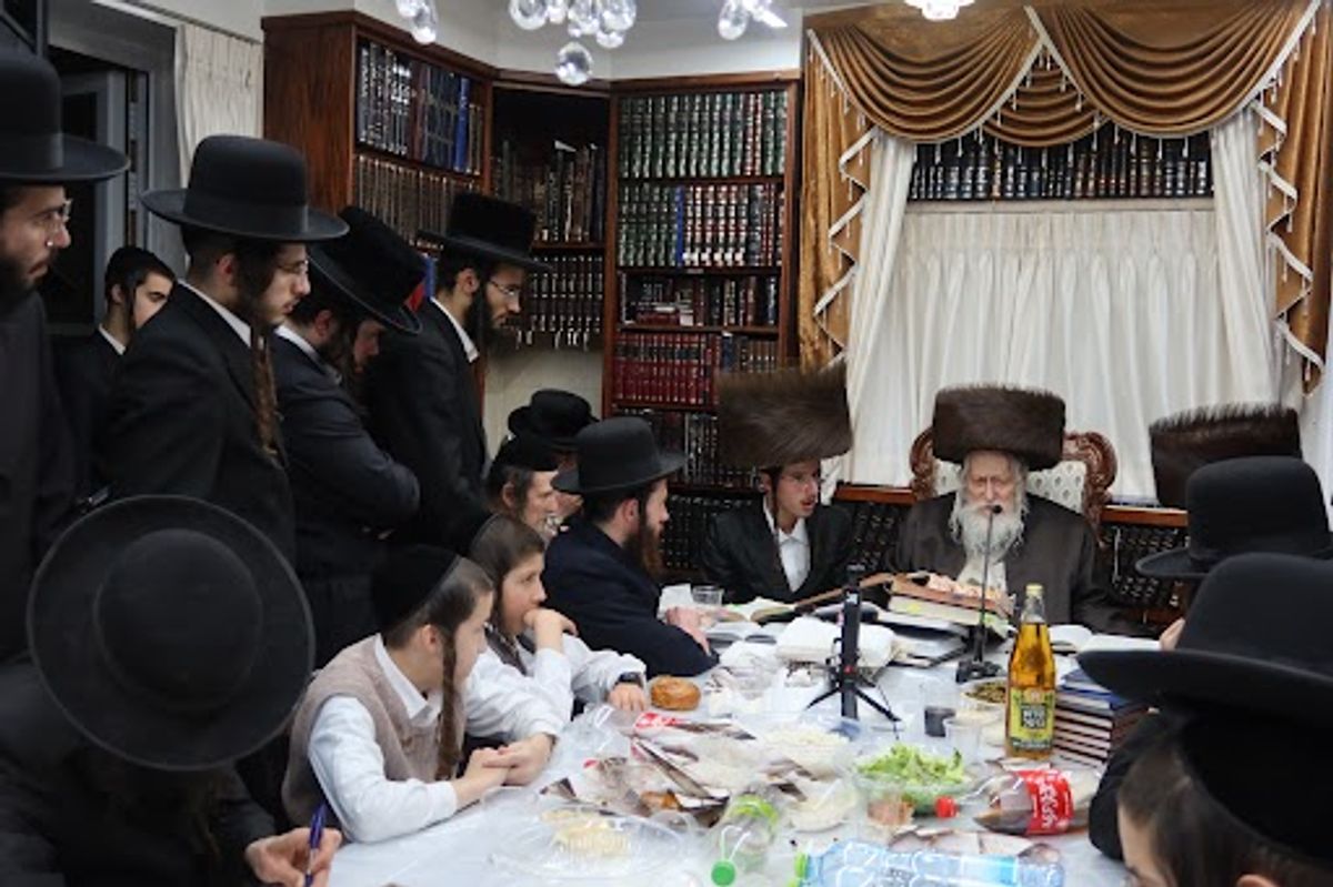 מִצְהֲלוֹת חֲתָנִים ◇ שמחת השבע ברכות האחרונה לנינת מורינו הרב אליעזר ברלנד שליט"א לבית צוקר