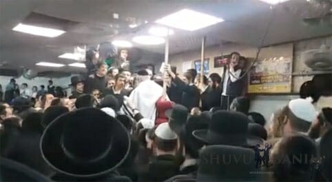 שמחת אדר בקהילת קודש ברסלב 'שובו בנים' עם הגה"צ הרב אליעזר ברלנד שליט"א