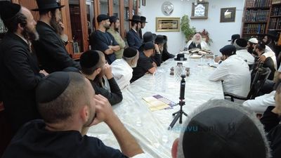 "אַחֲרֵי רַבִּי אֱלִיעֶזֶר לְלוּד" • שיעור לשובו בנים מהעיר לוד במעונו של מורינו הרב אליעזר ברלנד שליט"א