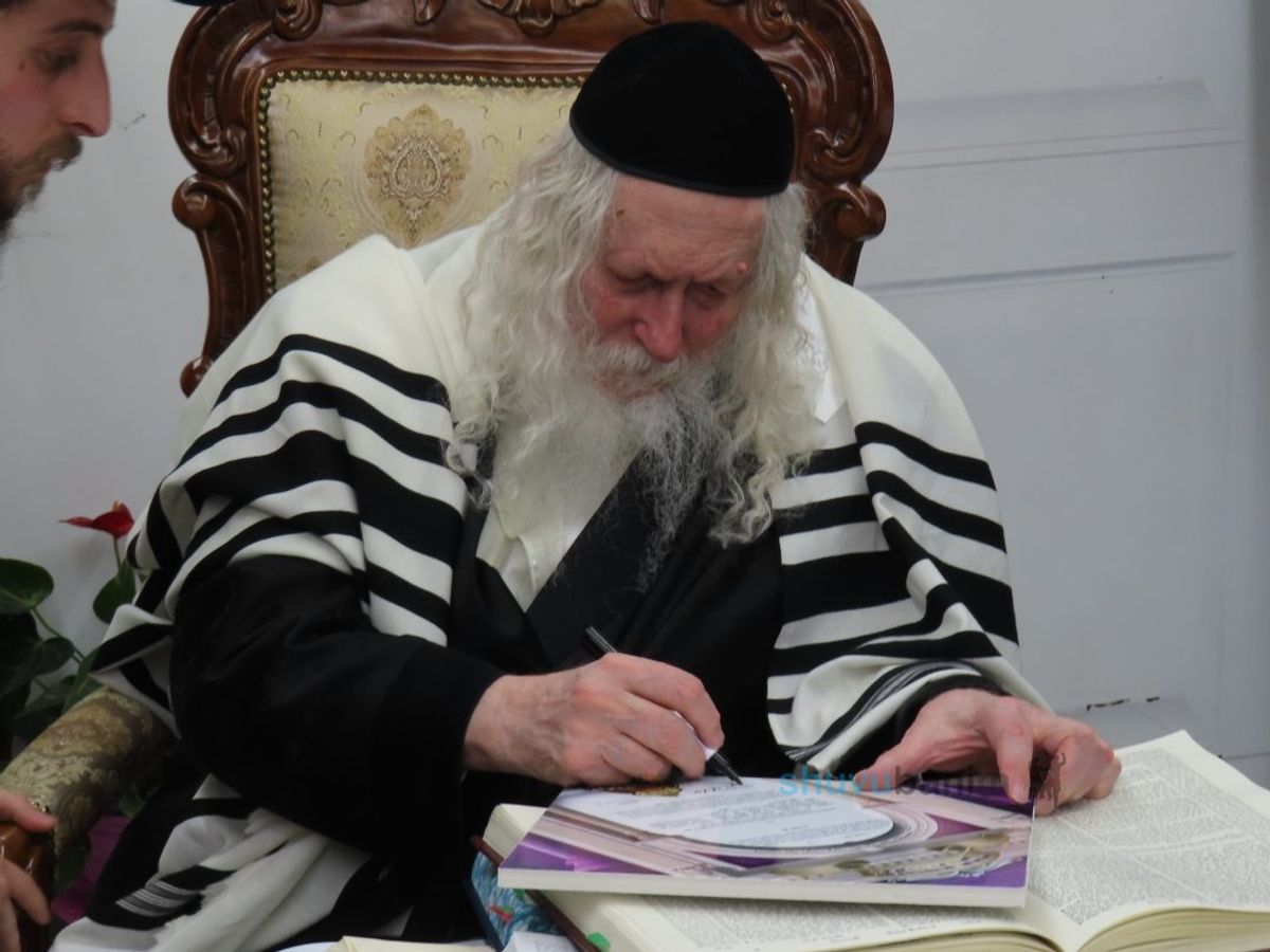 שיעור במעונו של הגה"צ רבי אליעזר ברלנד שליט"א לחבורת בני הנעורים למתקרבים הליטאים