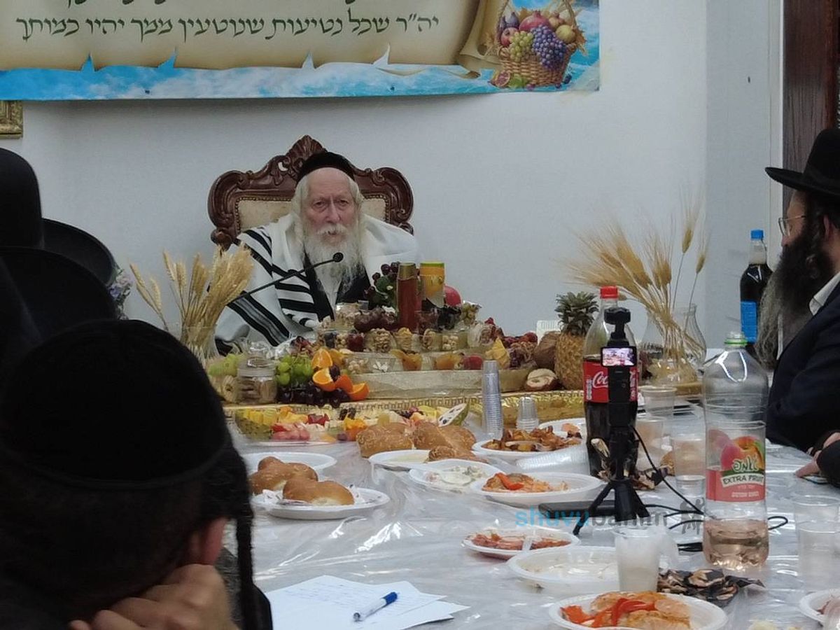 פֵּרוֹתֶךָ מְתוּקִים • הגה"צ רבי אליעזר ברלנד שליט"א בעריכת שולחן ט"ו בשבט בקודש פנימה