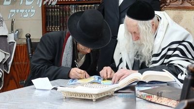 קָדְשֵׁנוּ בְּמִצְווֹתֶיךָ • ישיבה קטנה 'נחלי התורה' חתמו גם בקודש פנימה