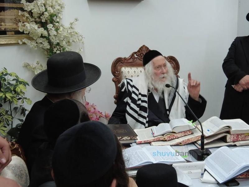 חבורת הנערים 'ביתר עילית' במעונו של מורינו הגה"צ רבי אליעזר ברלנד שליט"א