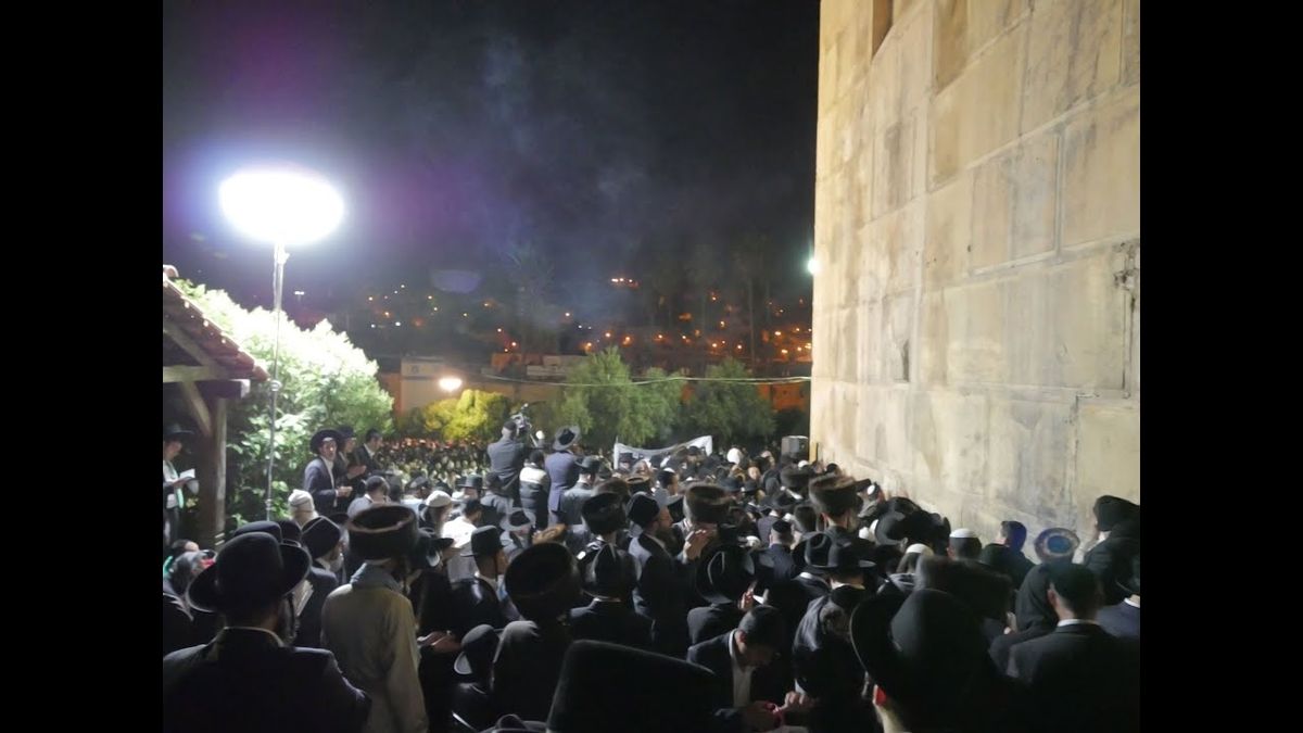 Second Mass Prayer Rally in Chevron for Rav Berland - Shuvu Banim International