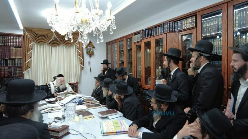 שיעור לתומכי בית מדרשינו 'שובו בנים' המרכזי - בבית הגה"צ רבי אליעזר ברלנד שליט"א