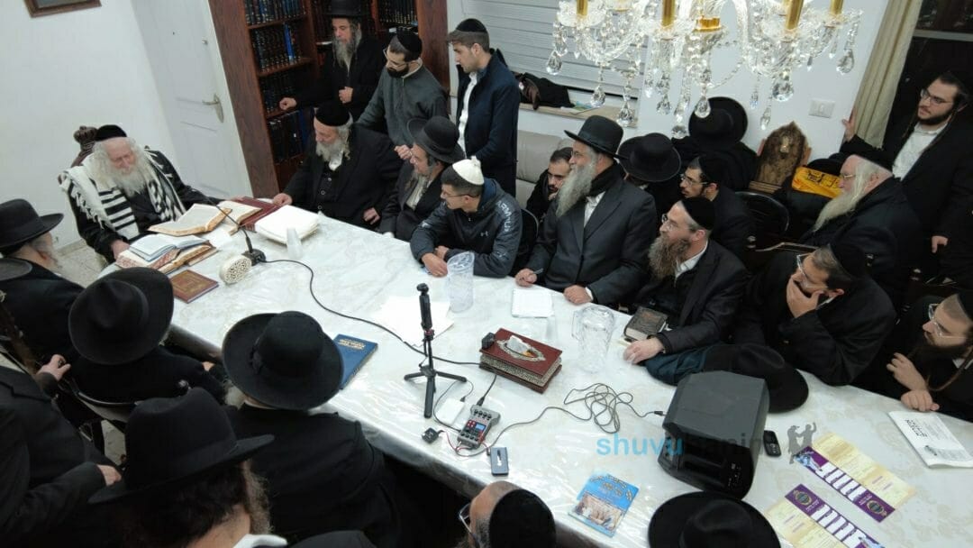 שיעור לאנשי רחובות במעון קודשו של הגה"צ רבי אליעזר ברלנד שליט"א