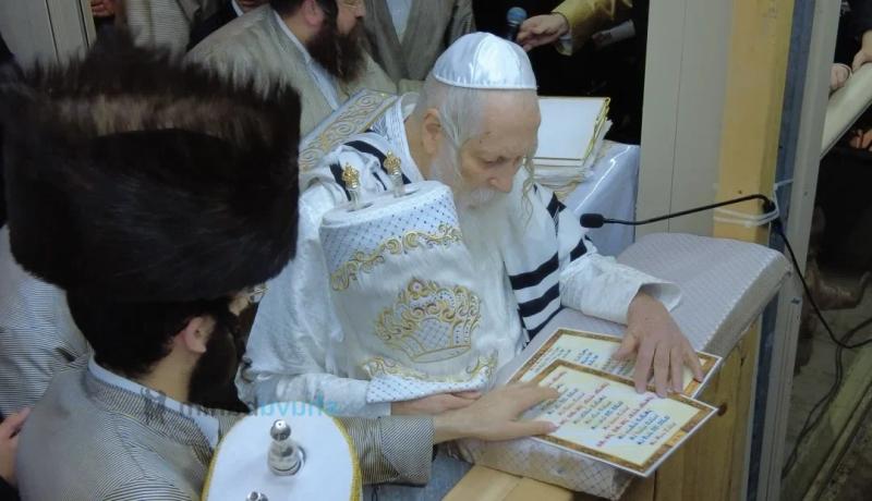 תּוֹרַת ה' תְּמִימָה ◇ הקפות שניות בהשתתפות הגה"צ רבי אליעזר ברלנד שליט"א