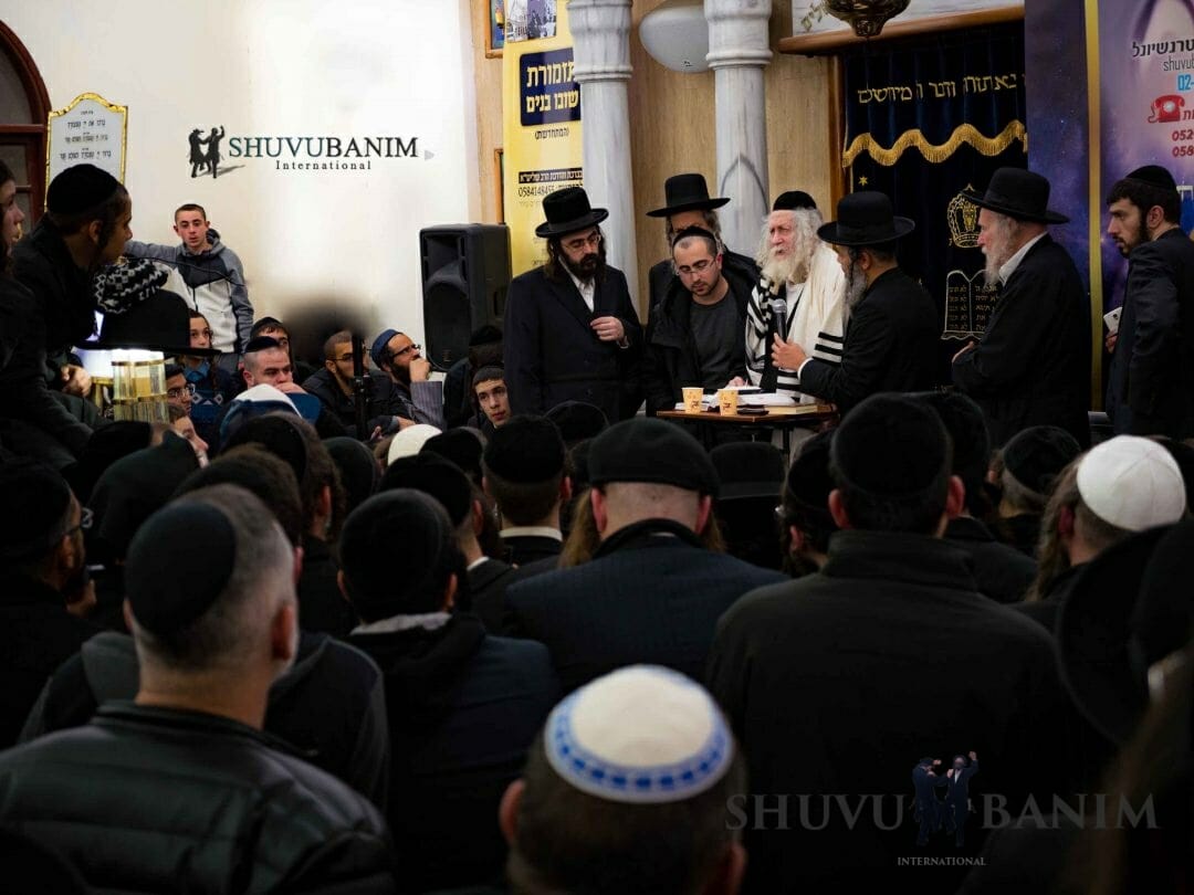 גלריית תמונות מרגשת מהכנס התורני בבת ים עם הגה"צ הרב אליעזר ברלנד שליט"א - ז' שבט תשע"ח