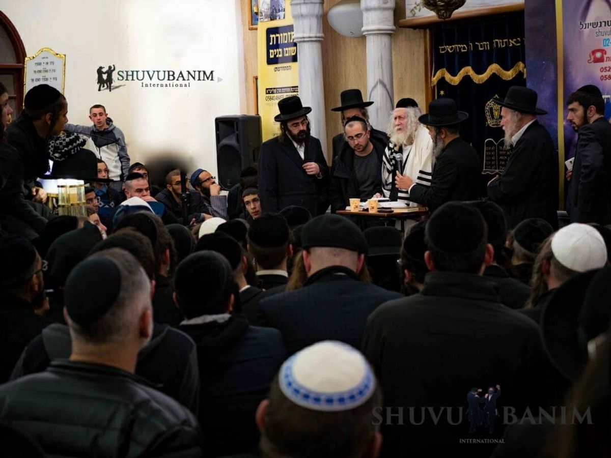 גלריית תמונות מרגשת מהכנס התורני בבת ים עם הגה"צ הרב אליעזר ברלנד שליט"א - ז' שבט תשע"ח