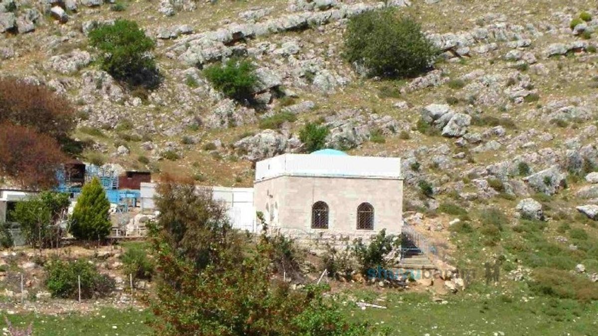 אֵל נָא רְפָא נָא לָהּ • בעקבות מצבה של הרבנית: הגה"צ רבי אליעזר ברלנד שליט"א יצא למסע תפילה בצפון הארץ