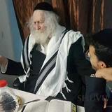 הגה"צ הרב אליעזר ברלנד שליט"א בחוג בית באשדוד - גלריית תמונות