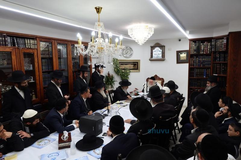 שיעור לתושבי בית שמש במעונו של הגה"צ רבי אליעזר ברלנד שליט"א