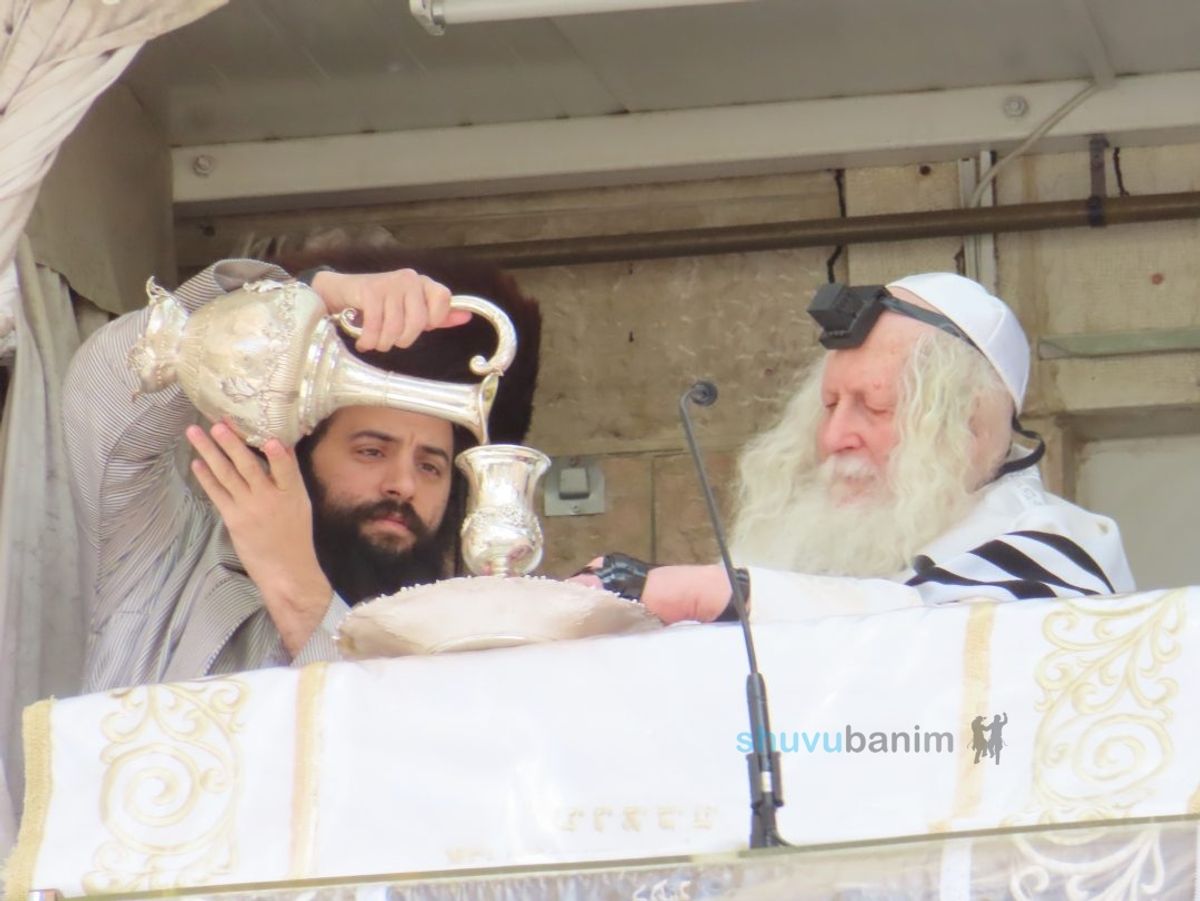 מיוחד: קידוש לפורים מפי הגה"צ רבי אליעזר ברלנד שליט"א